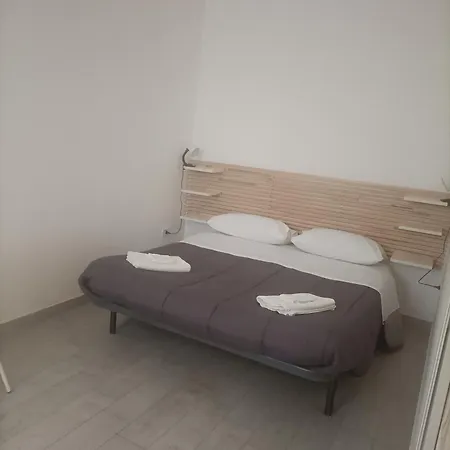 Airportandbeachhouse Guest house